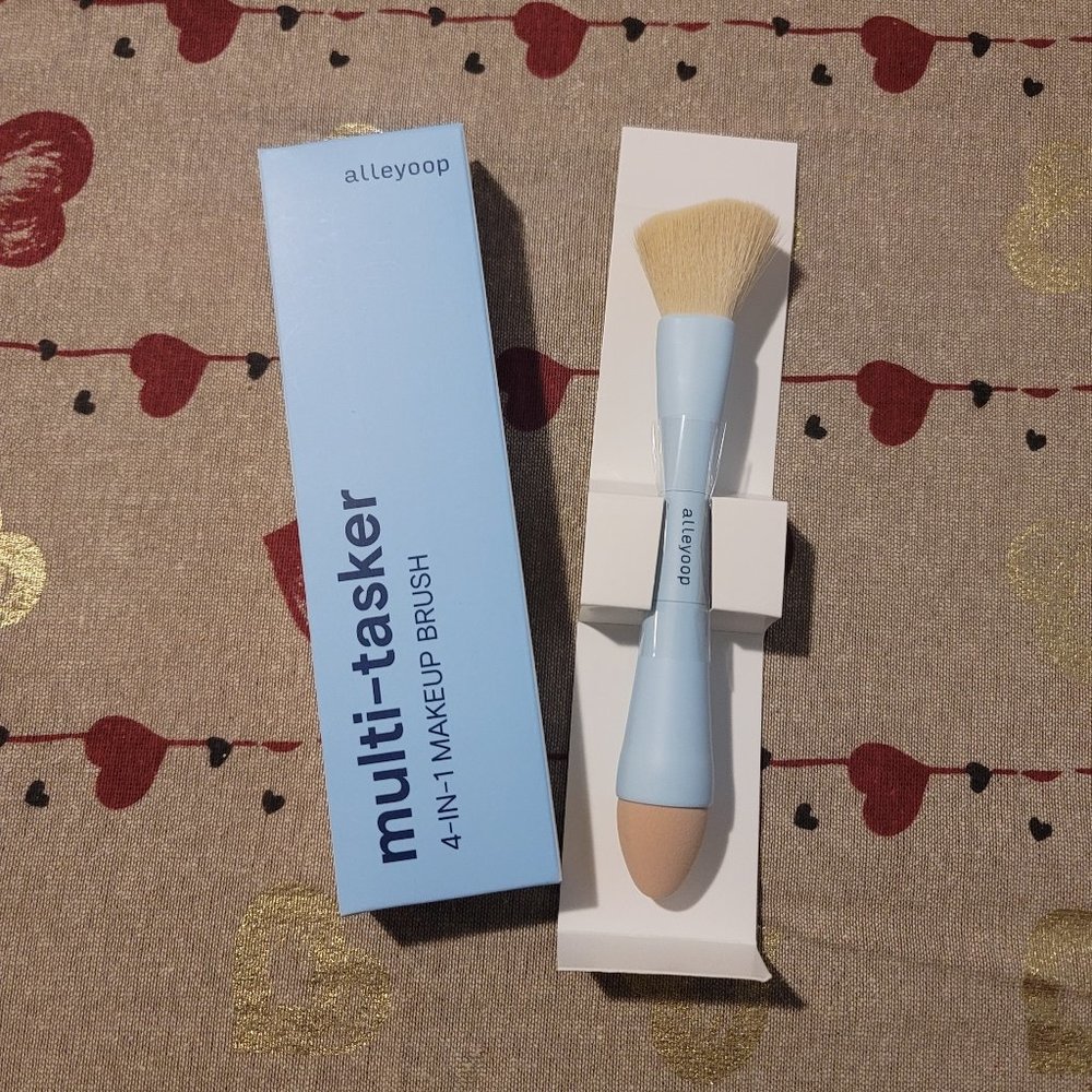 Alleyoop Multi-Tasker 4-in-1 Makeup Brush